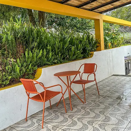 Quinta Do Ananas Pineapple Farm *